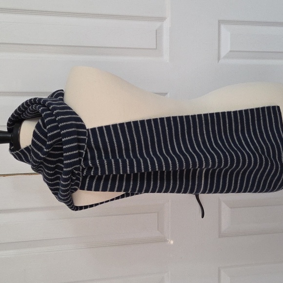 GAP MERINO WOOL NAVY BLUE & GRAY STRIPED UNISEX  SCARF - Picture 3 of 6